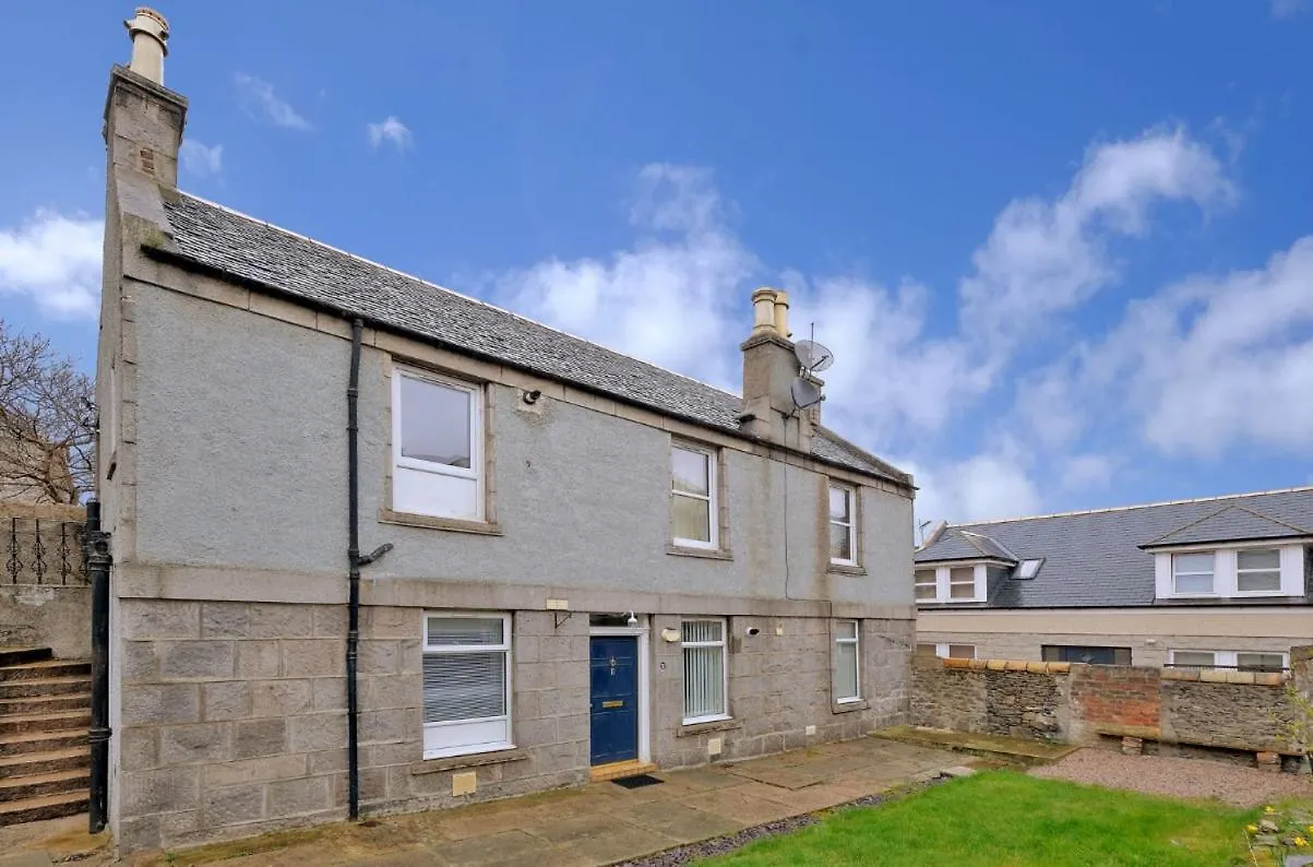 Modern 2 Bedroom And 2 Bath Apartment Aberdeen