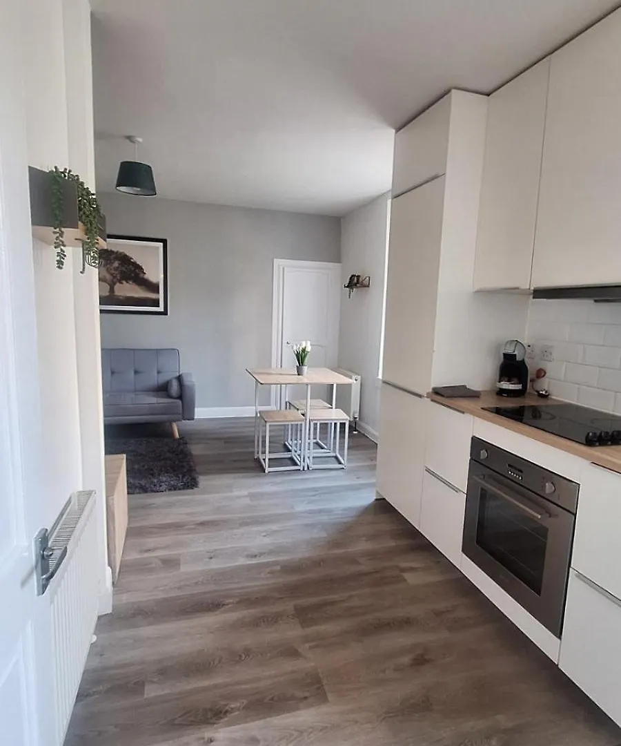 Modern 2 Bedroom And 2 Bath Apartment Aberdeen 0*,
